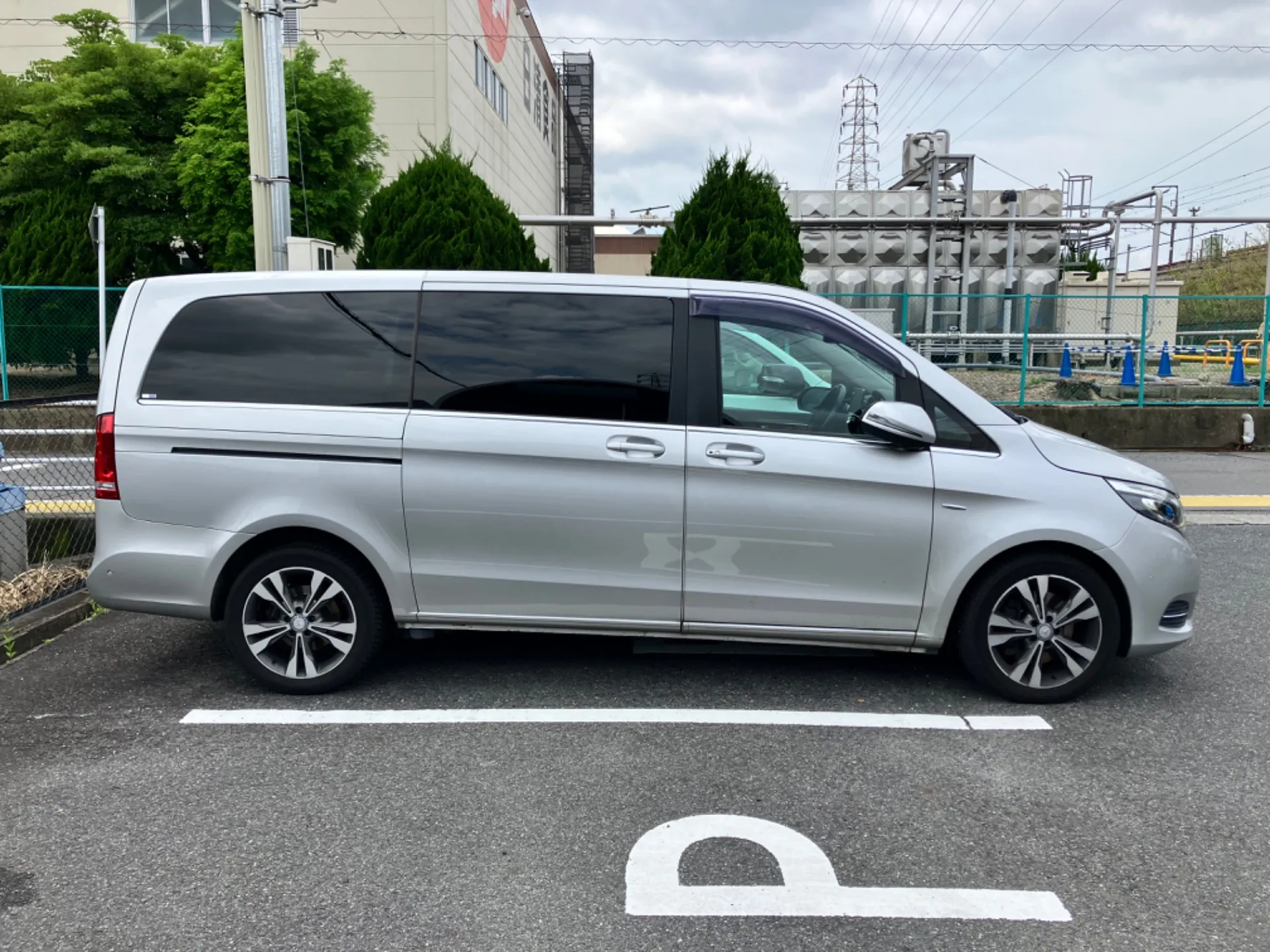 ベンツV220D